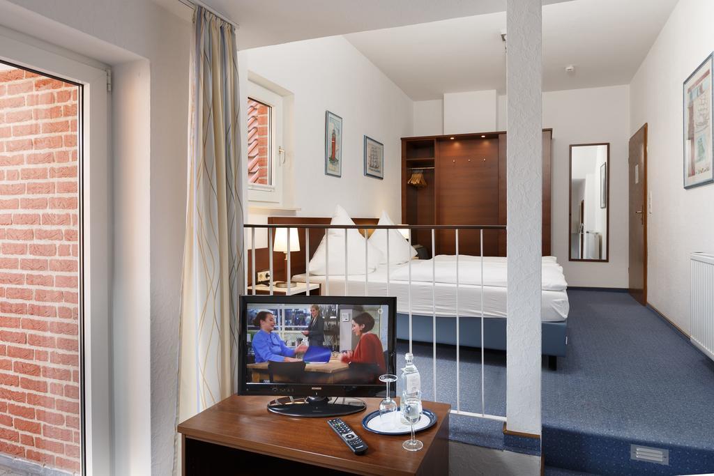 Hotel Seeschwalbe Cuxhaven Bagian luar foto