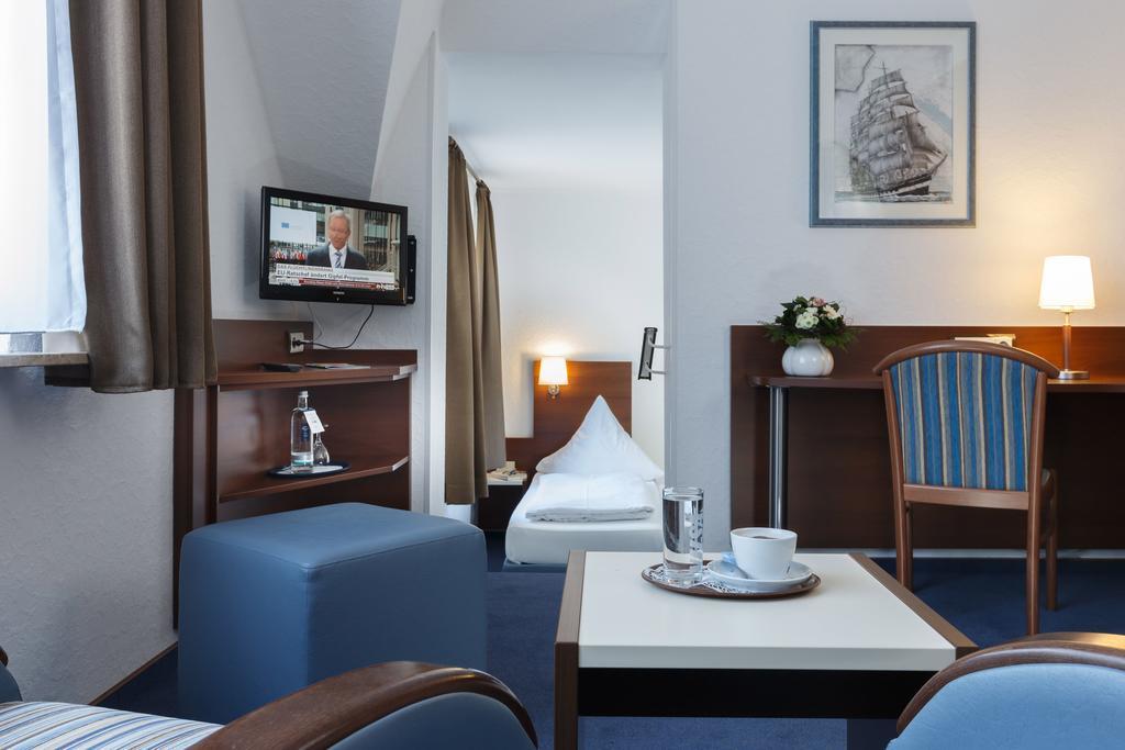 Hotel Seeschwalbe Cuxhaven Bagian luar foto