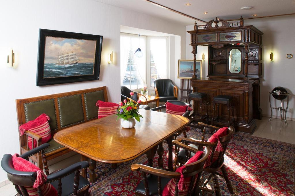 Hotel Seeschwalbe Cuxhaven Bagian luar foto